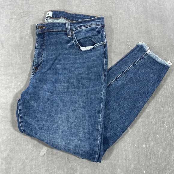 Pistola Womens Jeans Size 18W Blue Distressed Denim Raw Hem - Picture 1 of 8